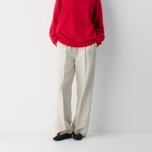 Aritzia Effortless Pant in Cruise Linen – Natural Ecru, Size 8, Worn Once